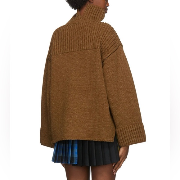 Acne Studios Boxy Turtleneck - Picture 7 of 7